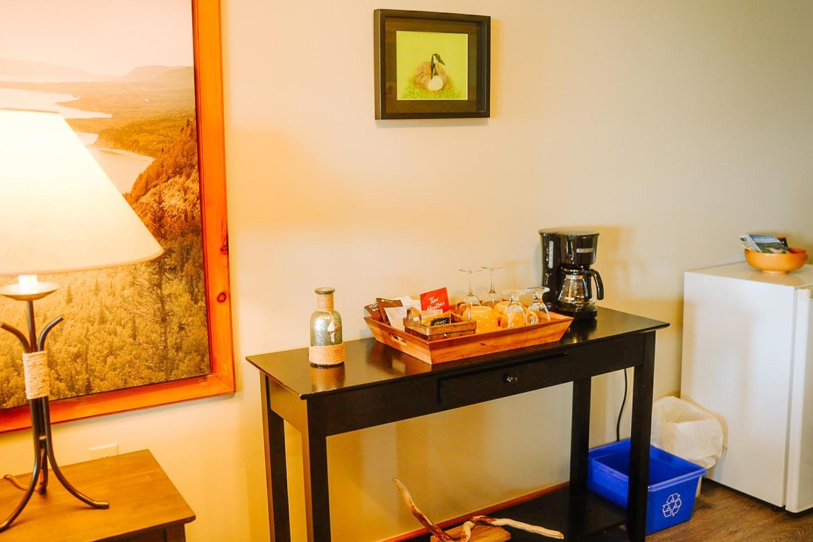 The Water'S Edge Inn & Gallery Baddeck Inlet Exteriör bild